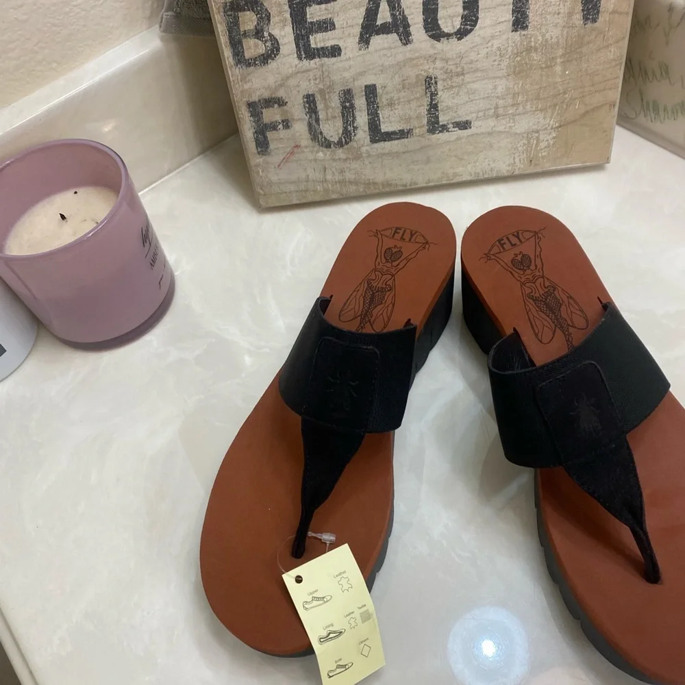 Fly sandals - Picture 3 of 9